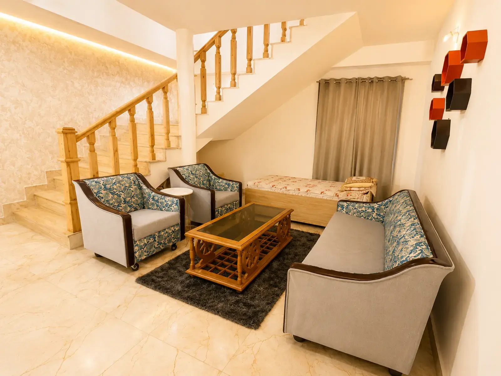Second living area near the staircase at Noon Villa